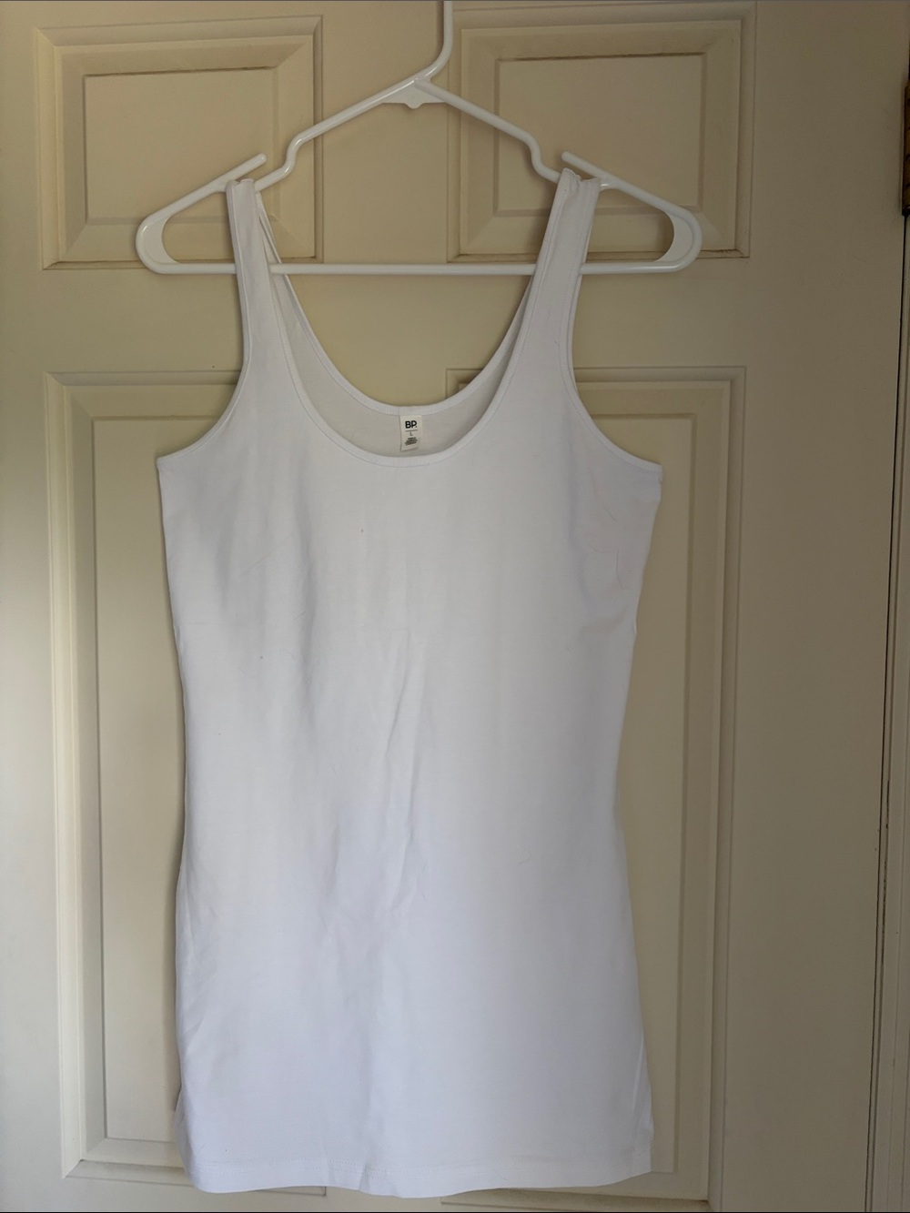 BP. Simple white tank top w/ scoop neckline . Lightweight stretch fabric. Size L